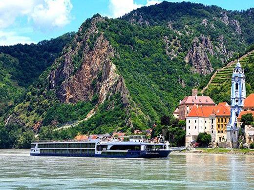 Festive Season On The Douro Avalon Waterways